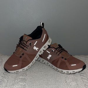 Women’s Cloud 5 Waterproof, Cocoa, size 8.5